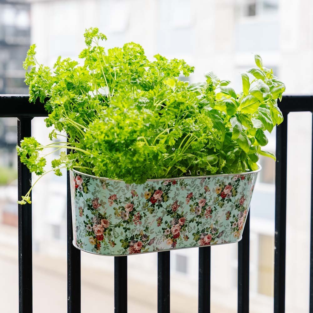 Balkonkasten mit Haken, L: 39,3 cm B: 28,9 cm H: 26,2 cm