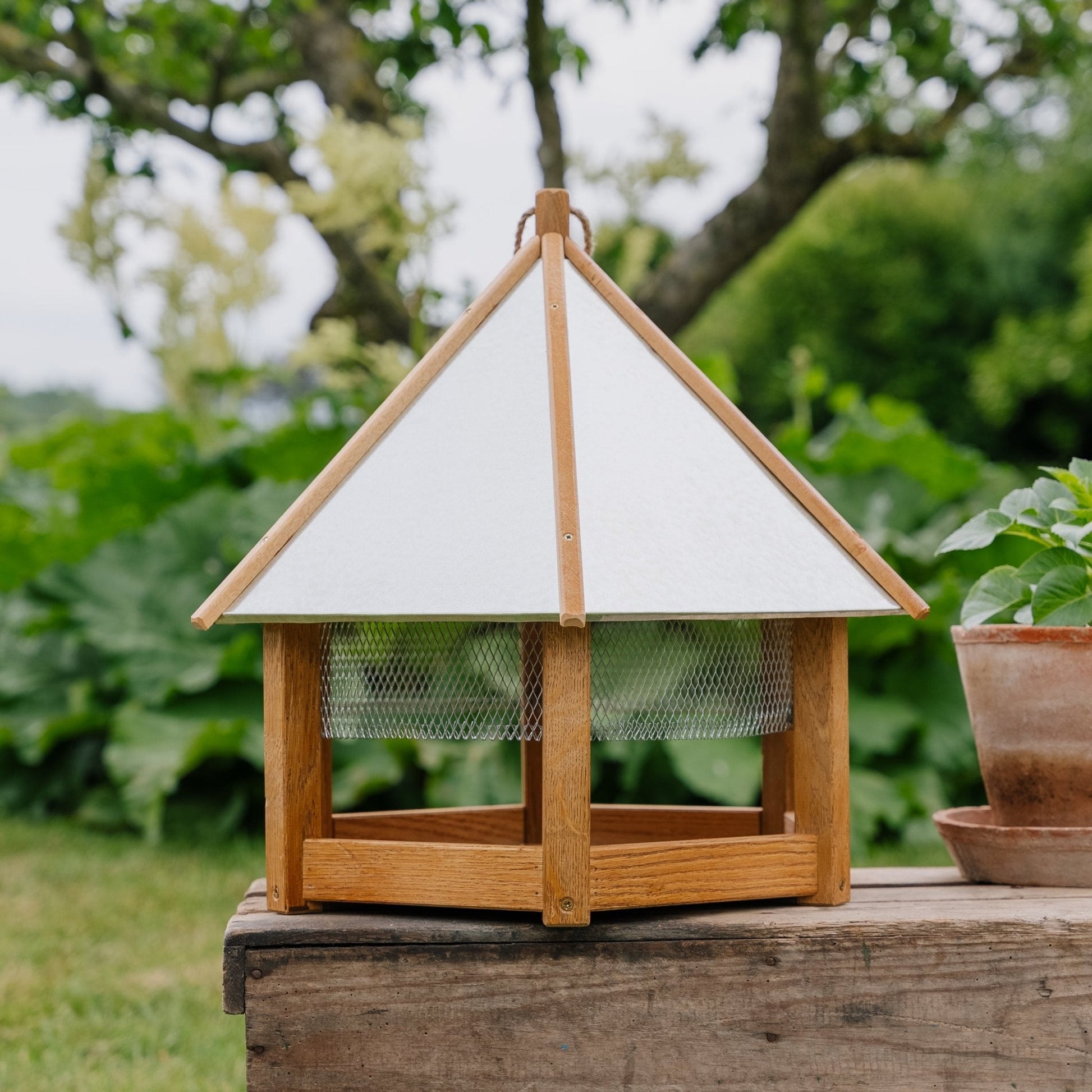 Futterhaus mit Netz, Ø: 54 cm