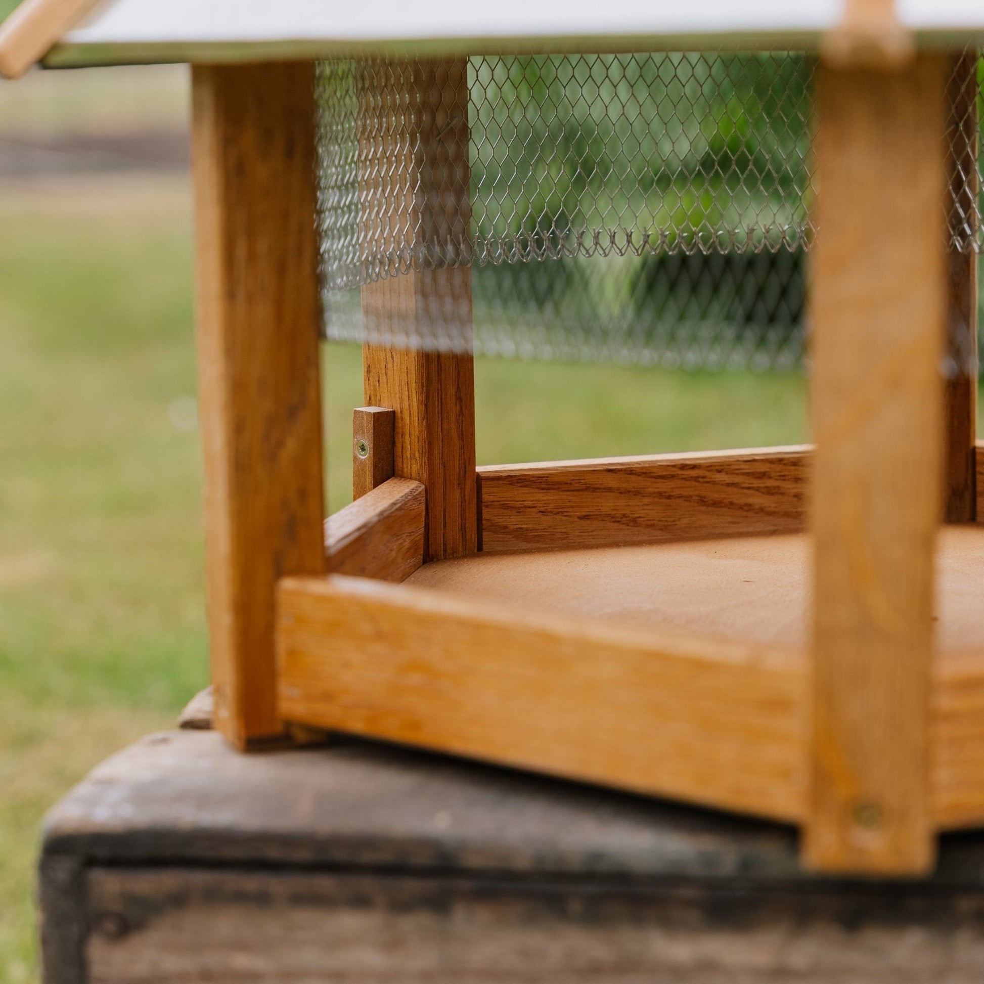 Futterhaus mit Netz, Ø: 54 cm