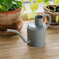 Metall Gießkanne für den Innenbereich, 1 L, warmes Grau