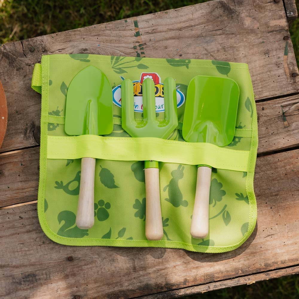 Werkzeugtafel für Kinder mit Werkzeugen