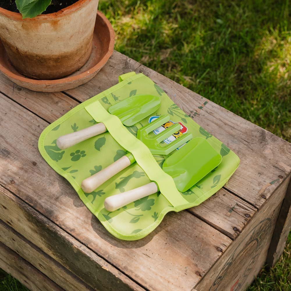 Werkzeugtafel für Kinder mit Werkzeugen